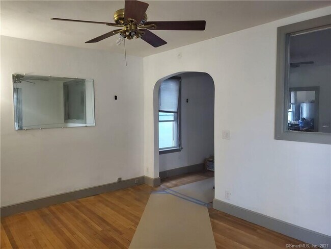 Foto del edificio - 267 Davenport Ave