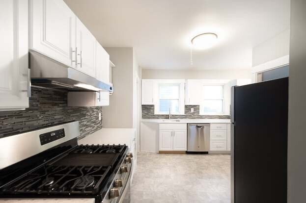 Building Photo - 92 Murdock St