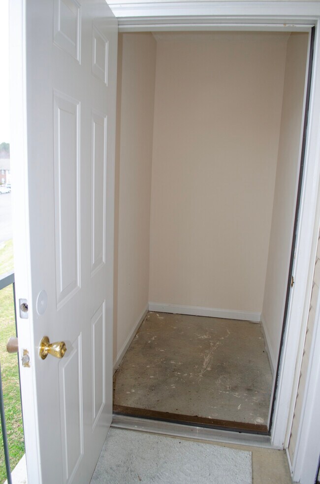 Juniper 2 Bed Patio Storage Area - Cumberland Towers