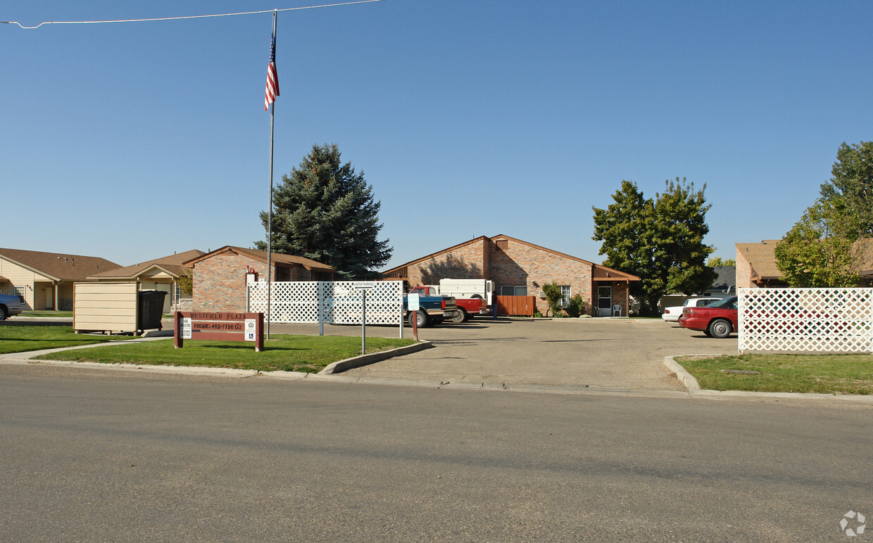 Building Photo - Westfield Plaza Apartments