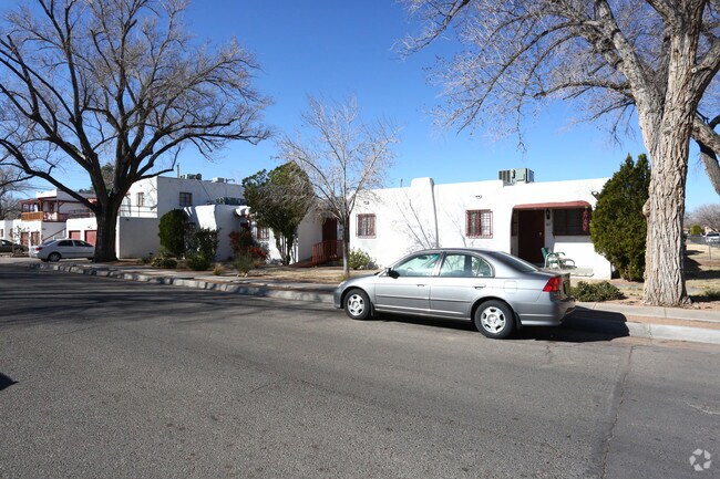 Primary Photo - 401 12th St SW