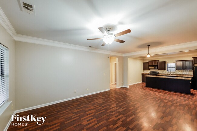 Foto del edificio - 601 Enclave Ln
