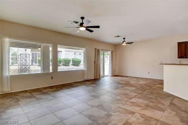 Foto del edificio - 7417 Widewing Dr