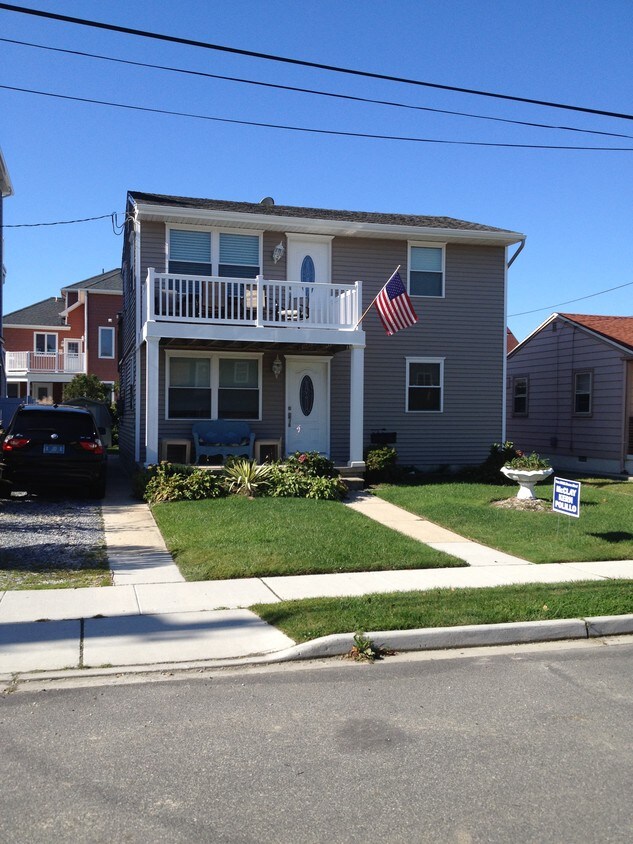 204 11th St N, Brigantine, NJ 08203 Apartments Brigantine, NJ