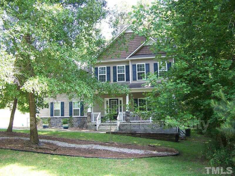 436 Stone Cross Dr, Spring Lake, NC 28390 House Rental in Spring Lake