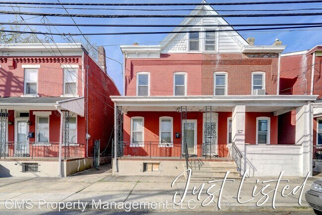 Foto del edificio - 4 br, 1 bath House - 21 Short St