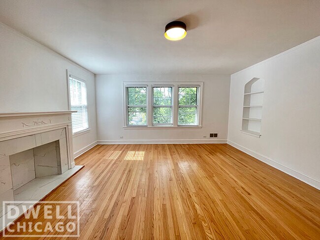 Foto del edificio - 5805 N Richmond St