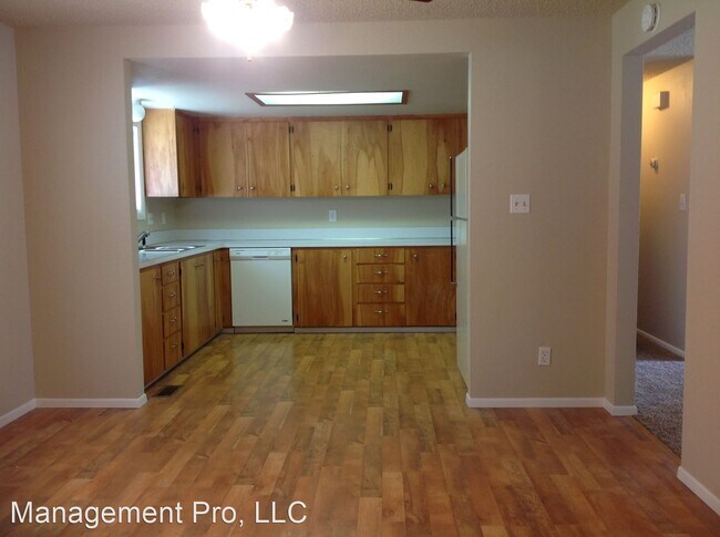 Foto del edificio - 3 br, 1.5 bath House - 395 W. Cranmer Drive