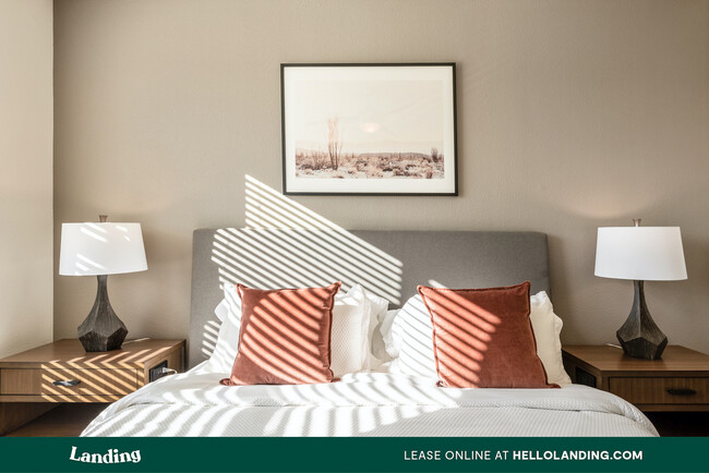 Foto del edificio - 3372 Peachtree Rd NE