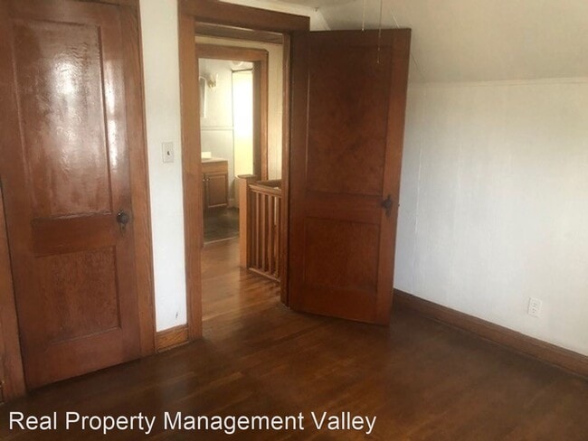 Building Photo - 3 br, 2.5 bath House - 7745 Sissonville Drive