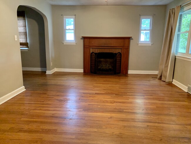 Living Room - 137 Keller Ln