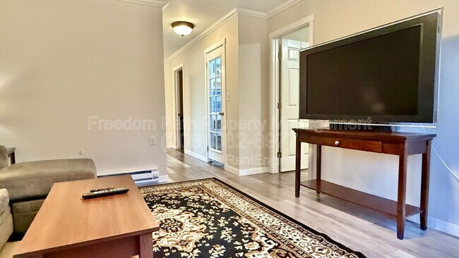 Foto del edificio - 208 E Harrison Ave