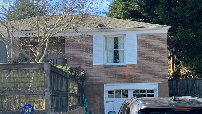 Building Photo - 13727 1st Ave NE