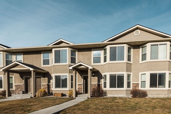 Foto del edificio - Beautiful Townhome in Rexburg Close to Campus