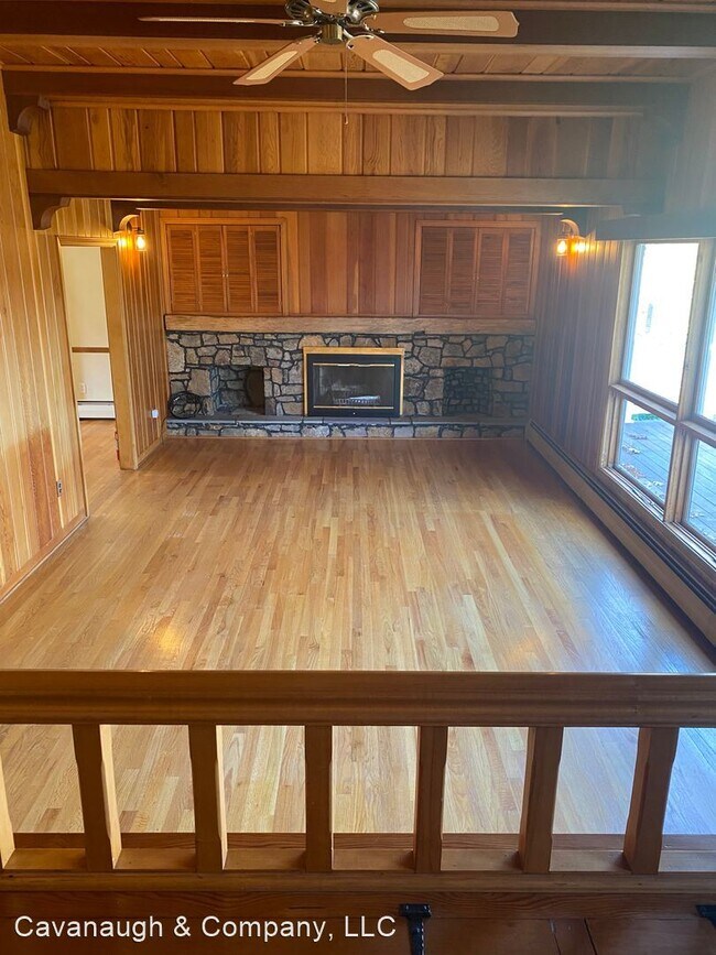 Building Photo - 3 br, 2.5 bath House - 524 Saybrook Road