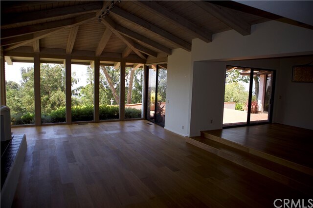 Building Photo - 1 Wagon Ln