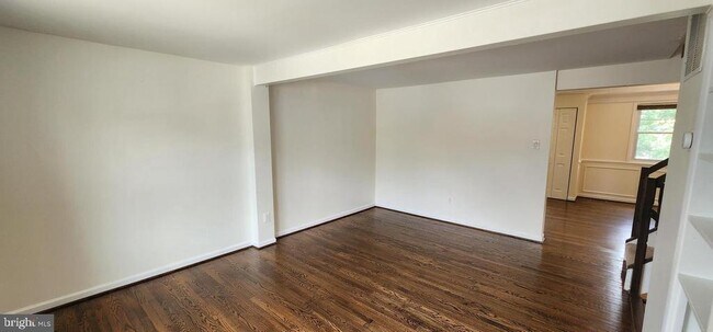 Foto del edificio - 13592 Bentley Cir