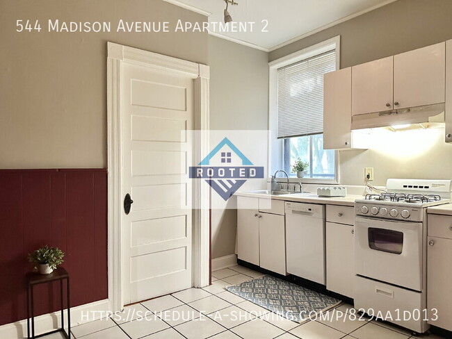 Building Photo - 544 Madison Ave