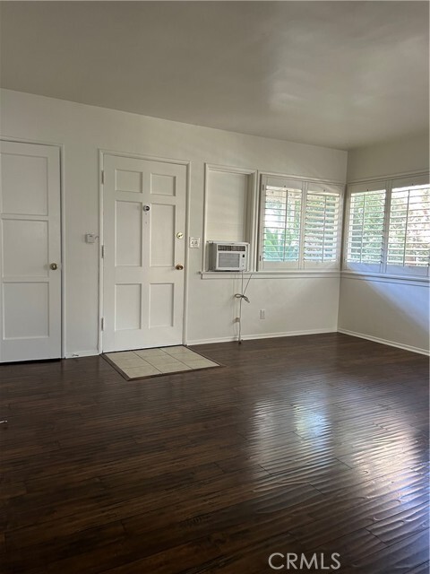 Building Photo - 11442 Riverside Dr