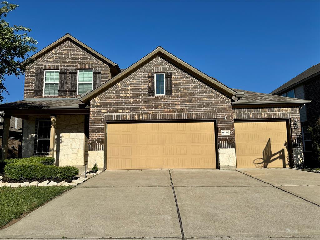 Foto principal - 9984 Stone Creek Ln