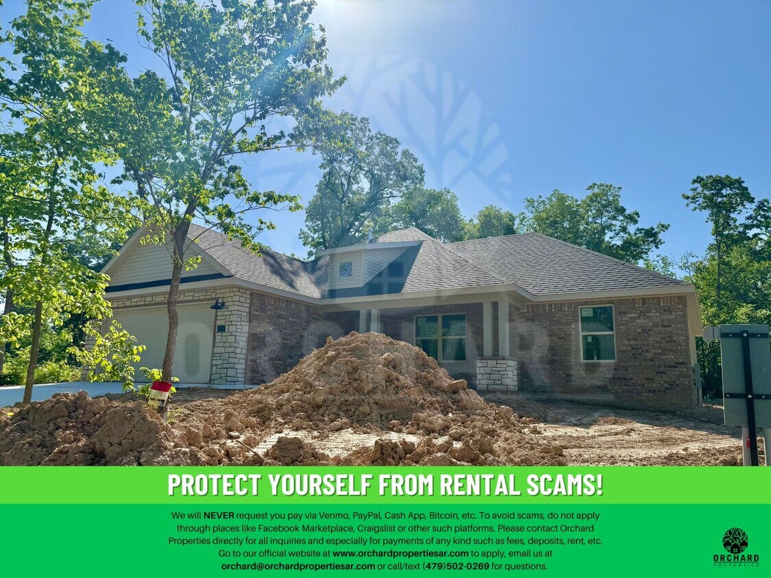 Primary Photo - Single-Family Home- 2 Bed/ 2 Bath w/ Hobby...
