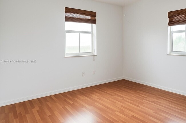 Foto del edificio - 8999 NW 107th Ct