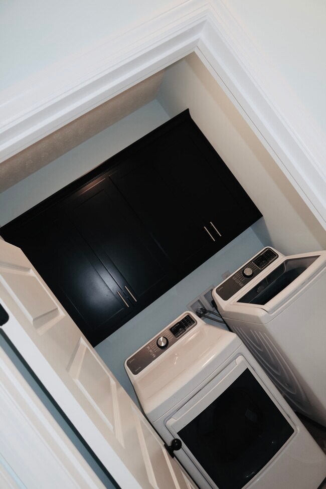 Foto del edificio - 15695 Landview Ln