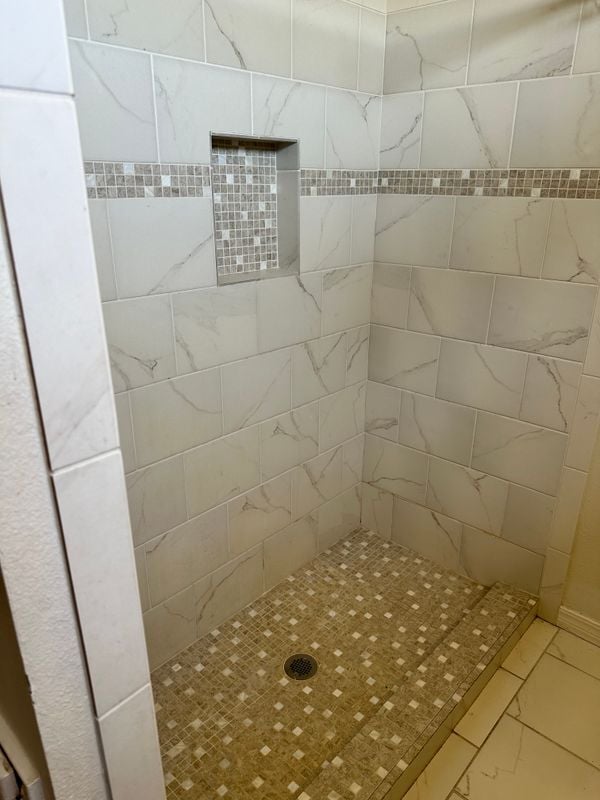 Foto del edificio - 1441 Gatlin Creek Rd