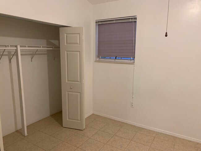 Building Photo - 125 W 34th St
