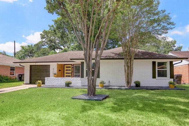 Building Photo - 4710 Nina Lee Ln