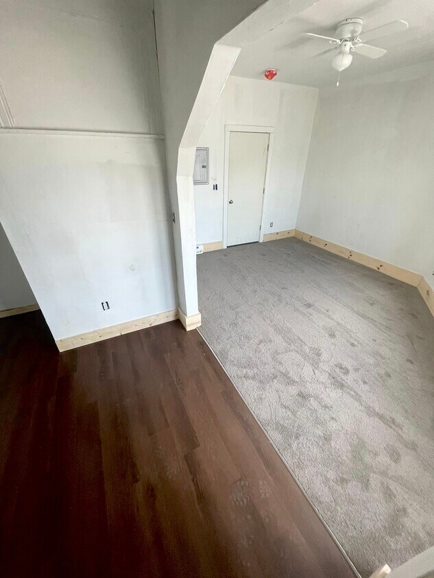 Foto del edificio - 3325 Gratiot Ave
