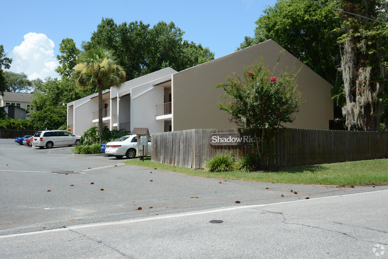 Primary Photo - Shadow Ridge Apartments