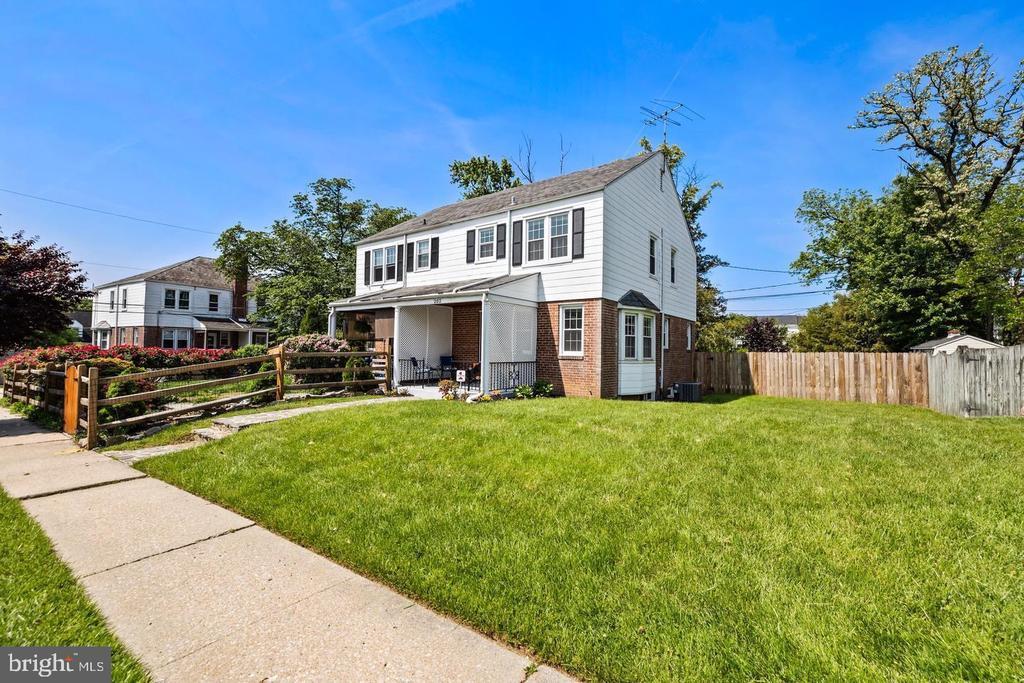 Primary Photo - 202 Wilden Dr