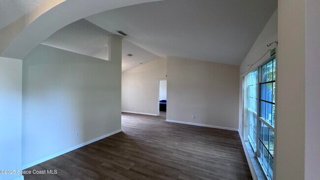 Foto del edificio - 1690 Canon Ave NW