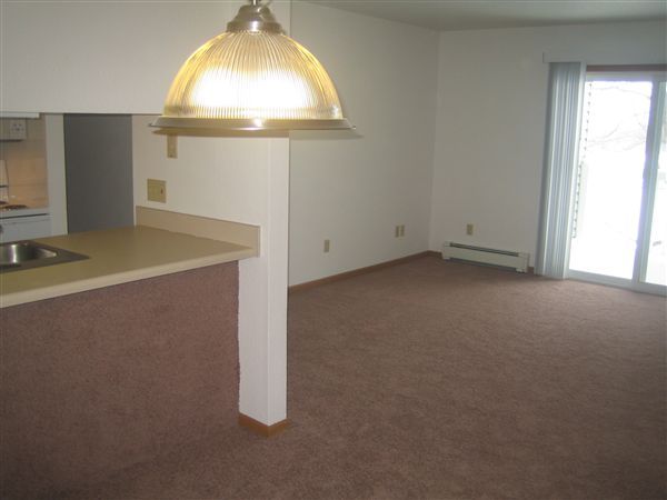 Foto del edificio - 1 br, 1 bath Apartment - Mayville Apartments