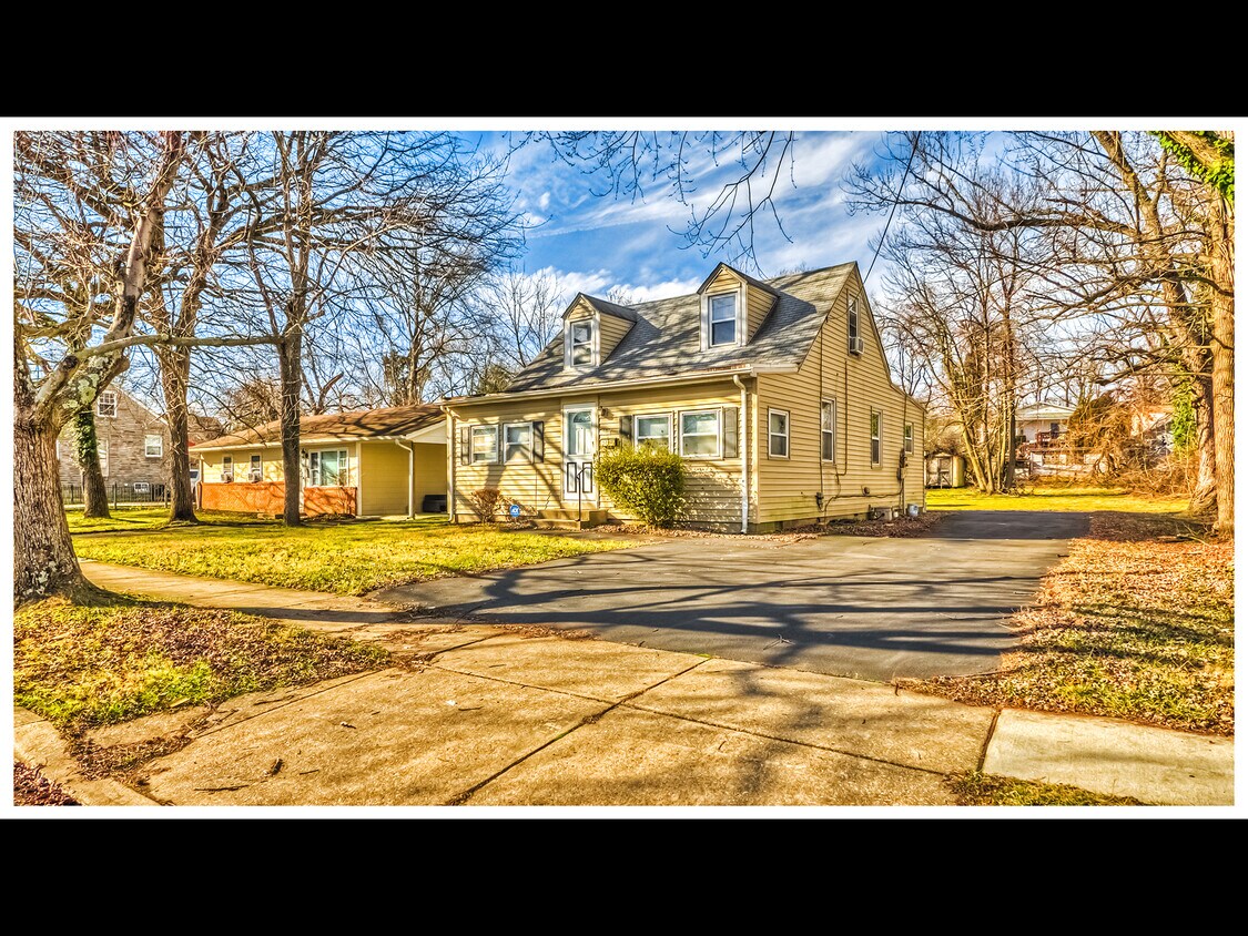 Primary Photo - 5110 Navahoe St
