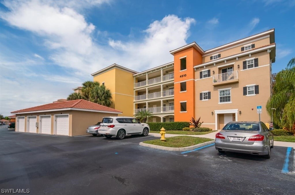 4510 Botanical Pl Cir Unit 402, Naples, FL 34112 Condo for Rent in
