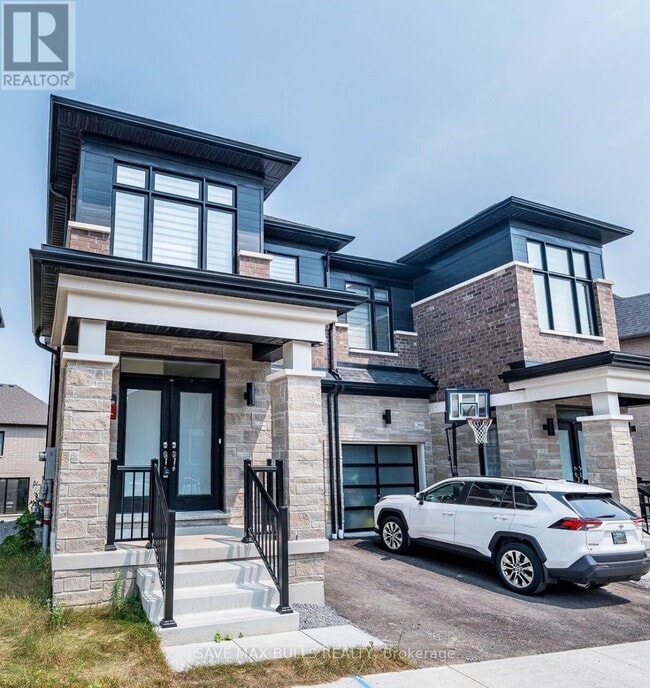 Building Photo - 2921 Nakina St