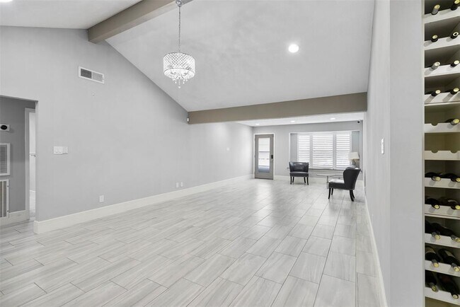 Foto del edificio - 7727 Barberton Dr