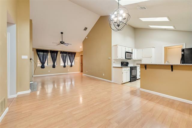 Building Photo - 5034 Hearthcrest Dr