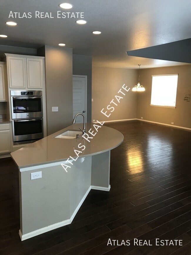 Foto del edificio - 13775 Spruce Way