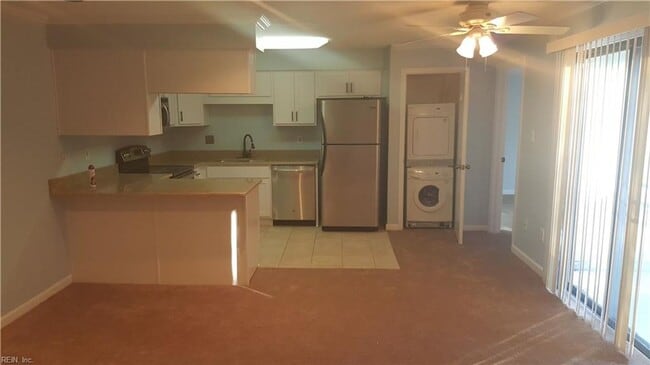 Building Photo - Ocean Lakes