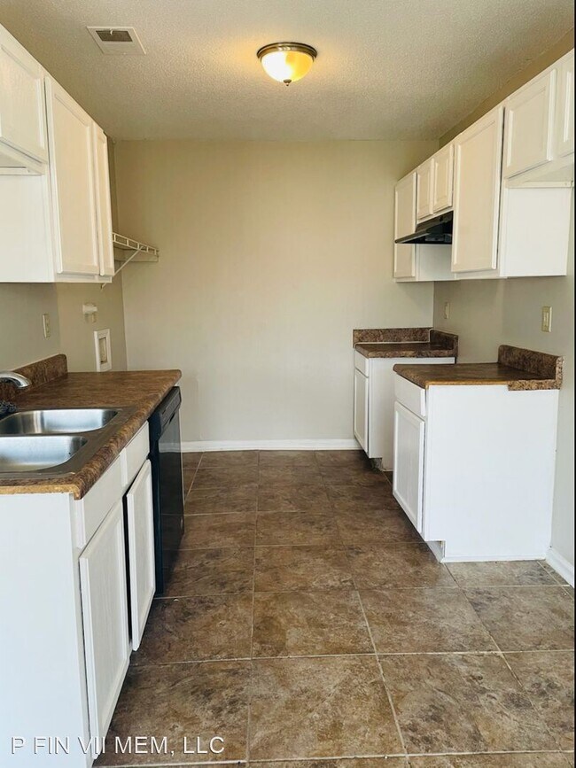 Building Photo - 4 br, 2 bath House - 5958 Wagon Hill Rd E