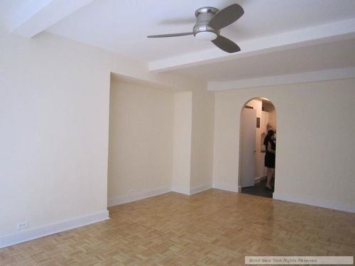 Building Photo - 310 E 44th St