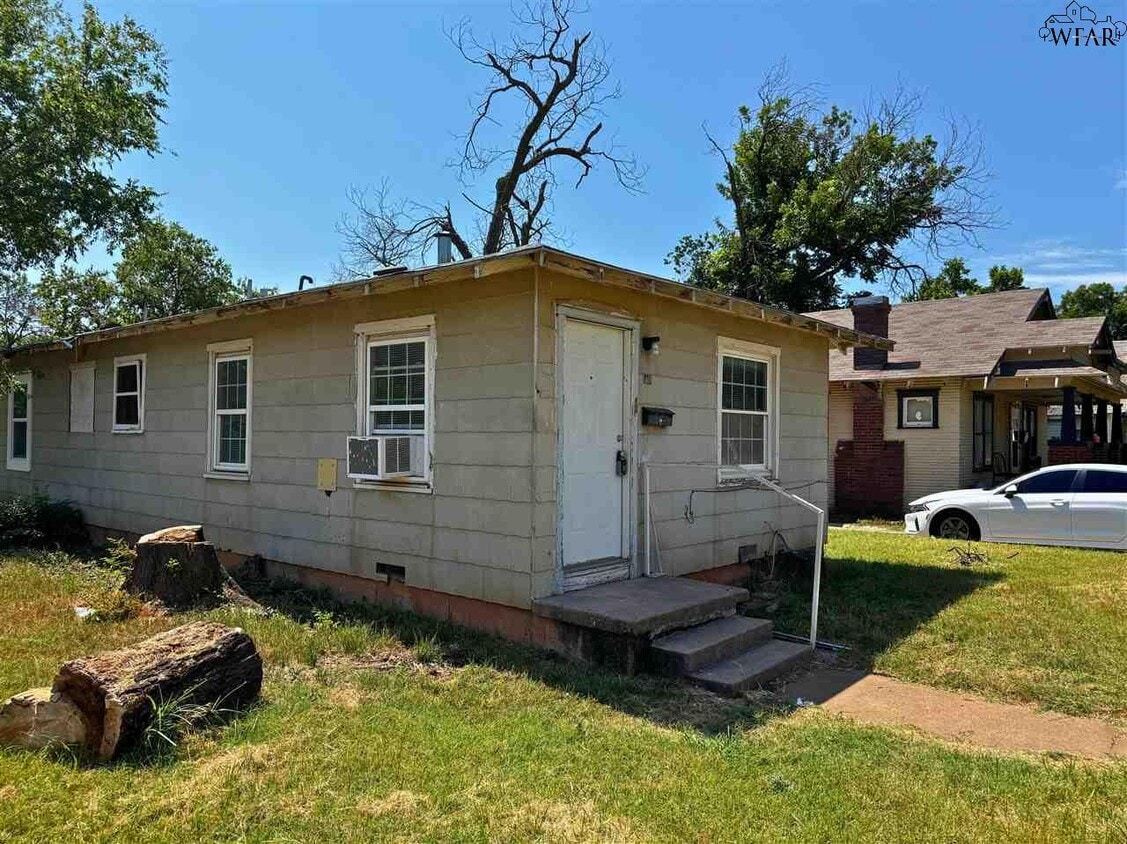 Primary Photo - 1401 Fillmore St