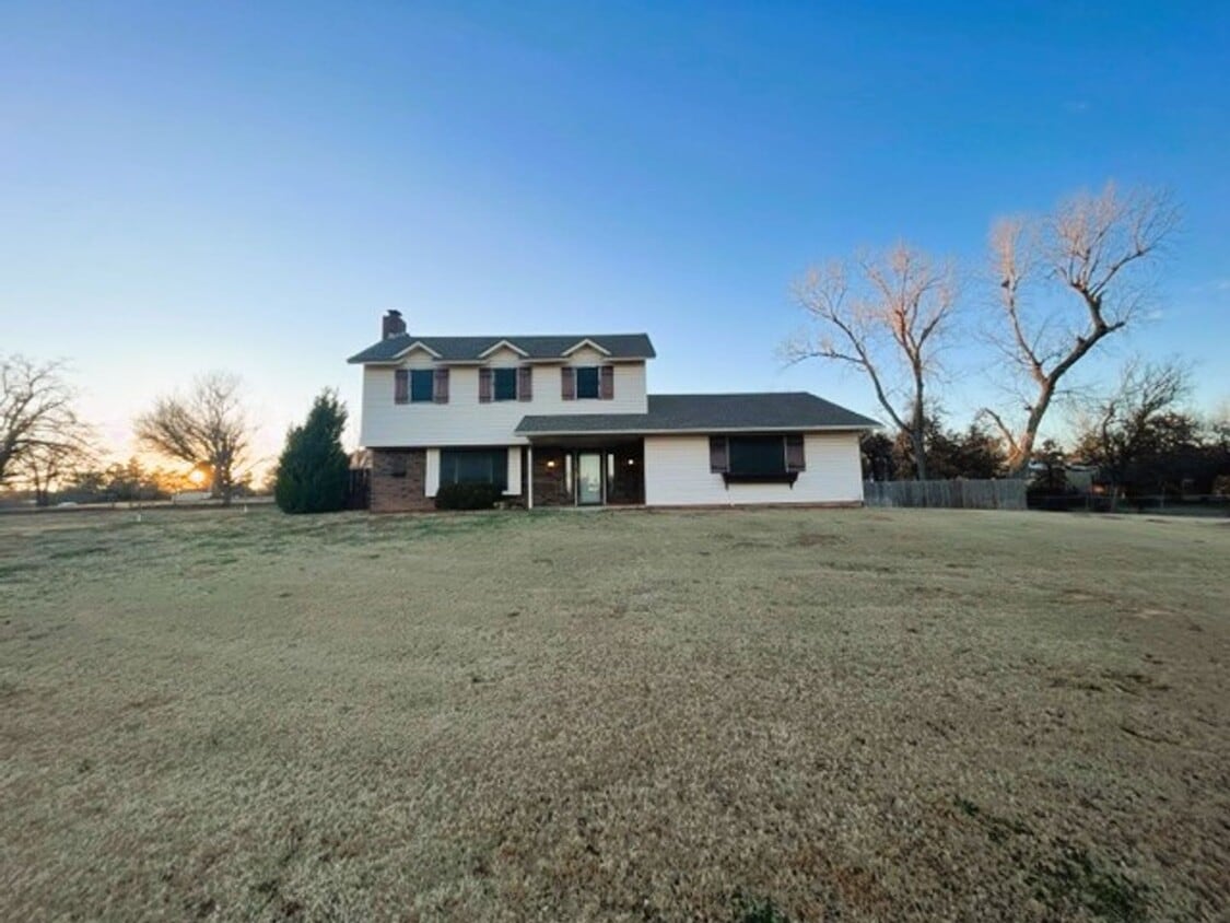 Primary Photo - 1445 Whipporwill Drive, Choctaw, 3 bed, 2....