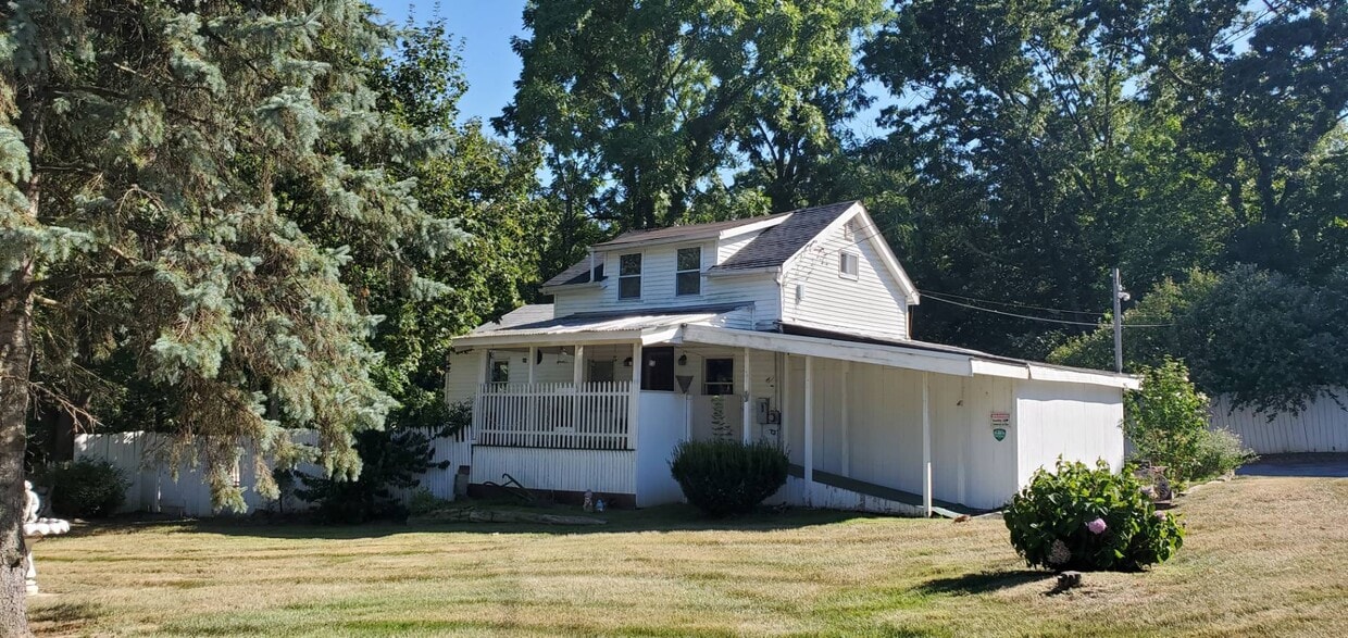 157 Old Little Britain Rd, Newburgh, NY 12550 House for Rent in