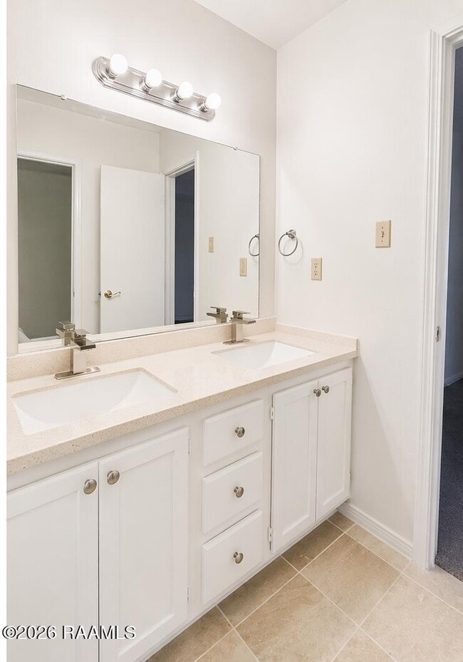 Foto del edificio - 6212 Stumberg Ln