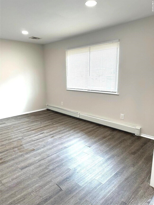 Foto del edificio - 19 Platt Ave