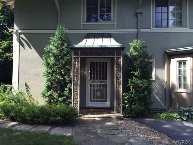 Foto del edificio - 128 Chapin Pkwy